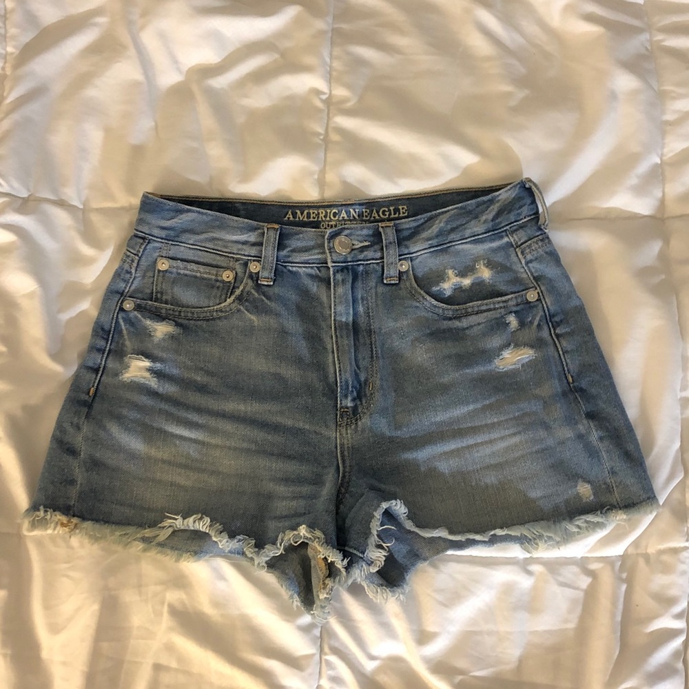 AE Mom Shorts